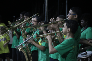 Baile Brass de Natal acontece dia 21/12, às 17h, com participação da fanfarra MixTape Brass Band